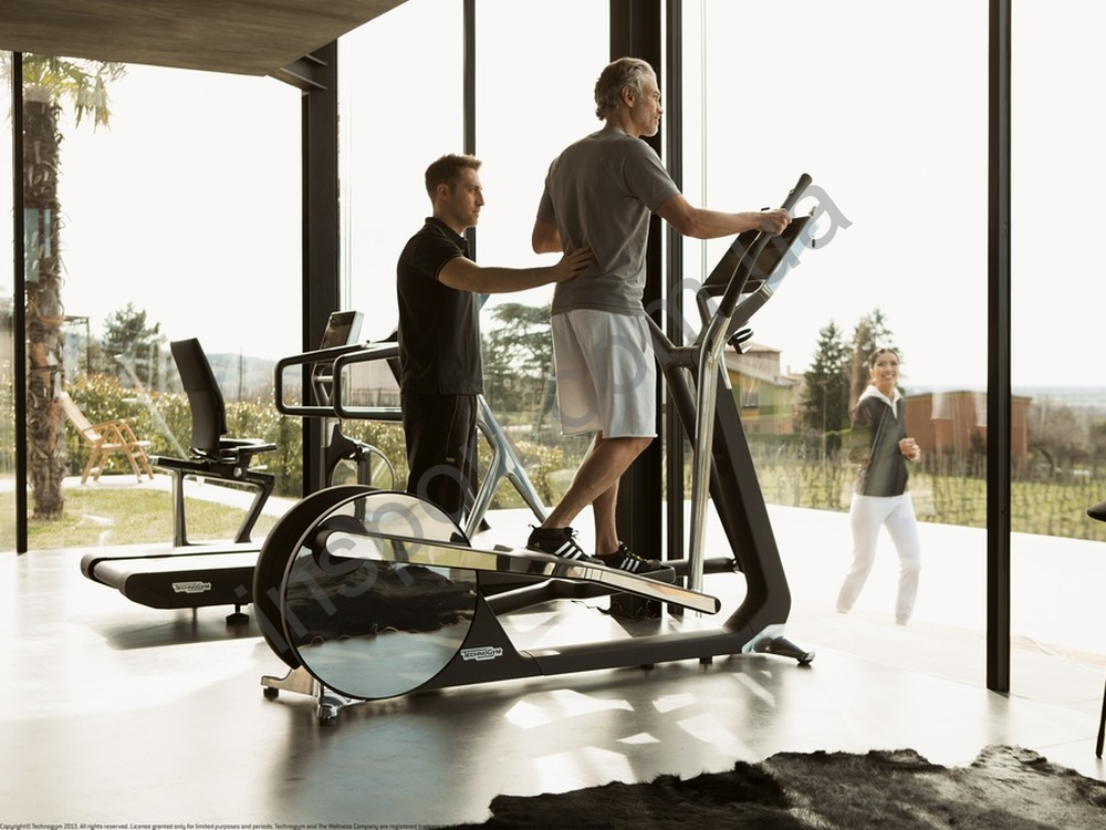 Орбитрек Technogym Cross Personal Unity
